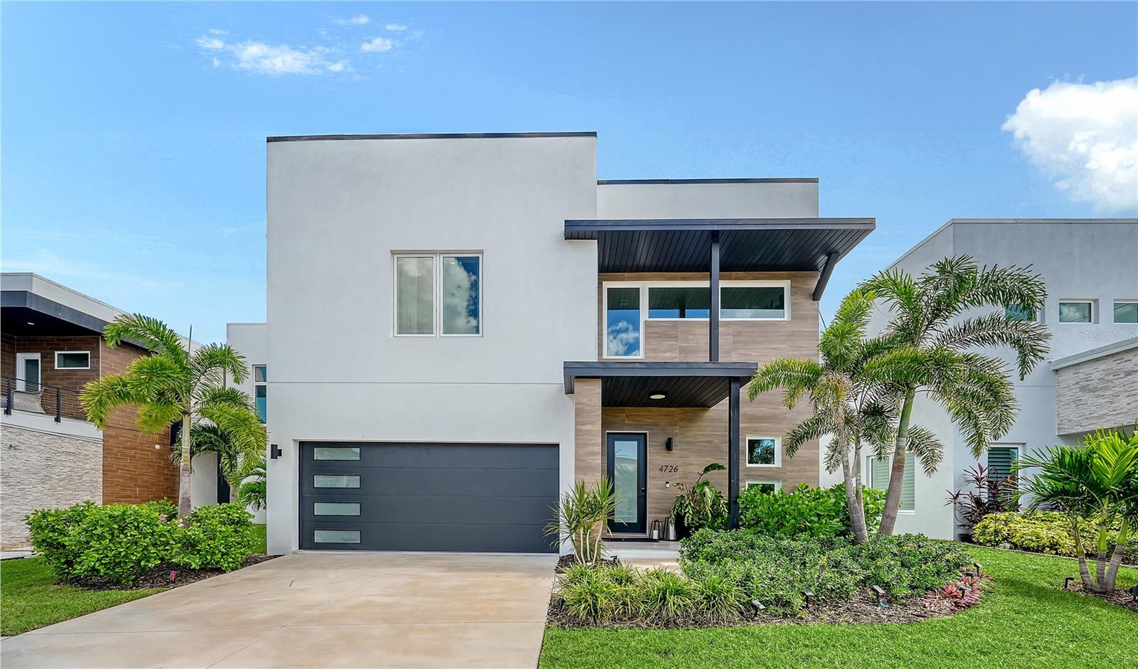 4726 Rivetta Court, Sarasota, FL