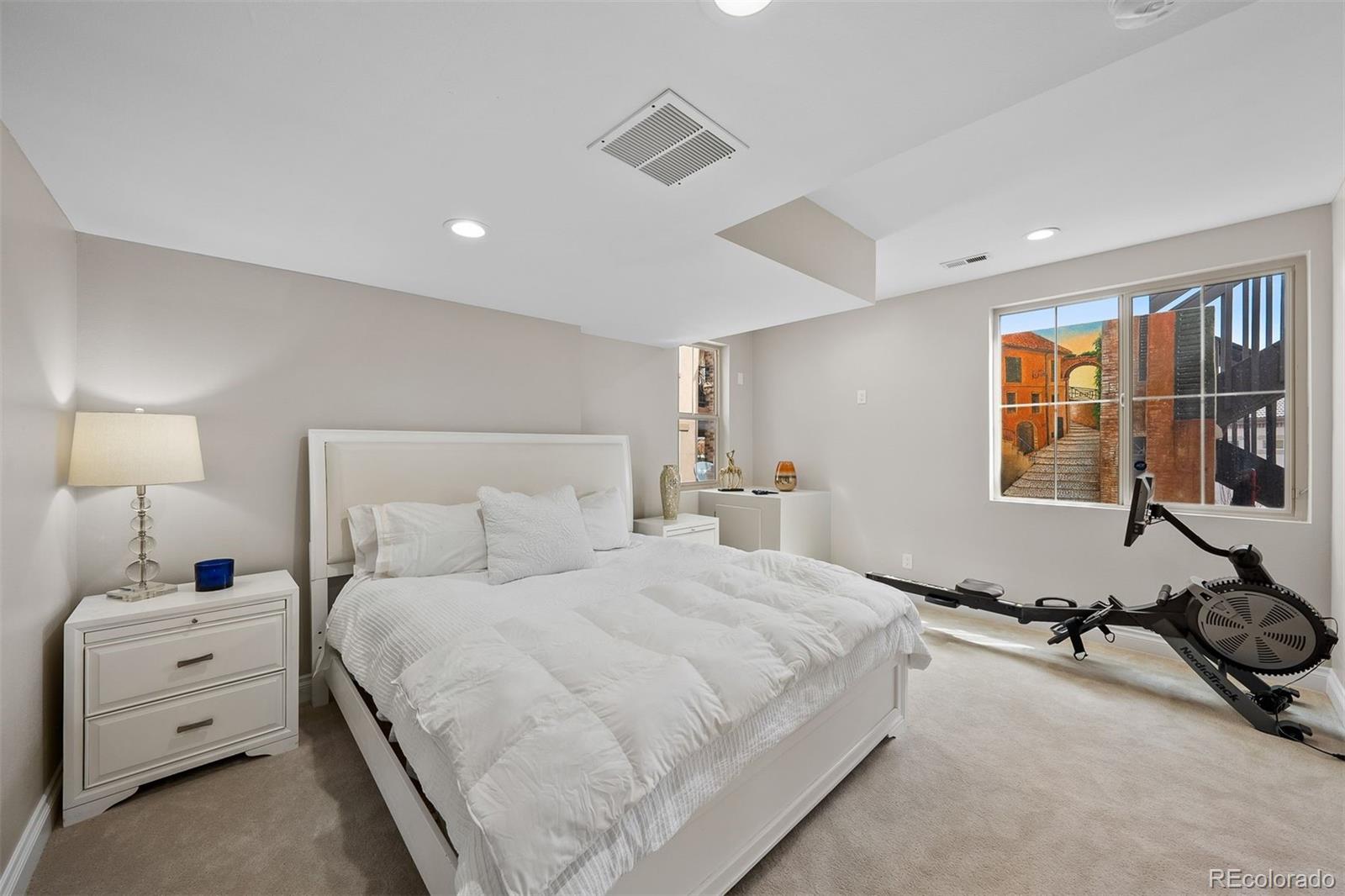 10468 Ladera Drive