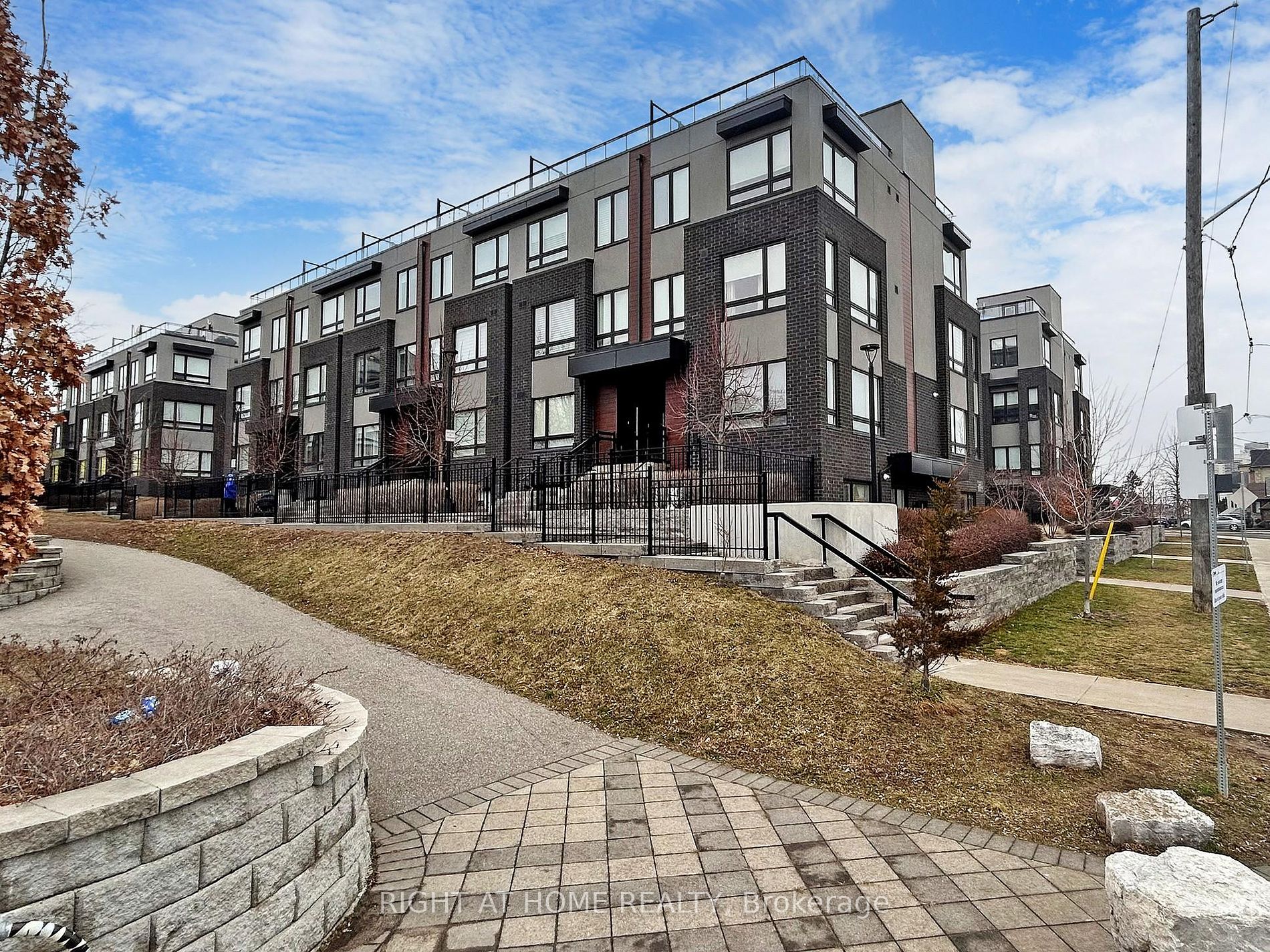 1100 Briar Hill Ave 201