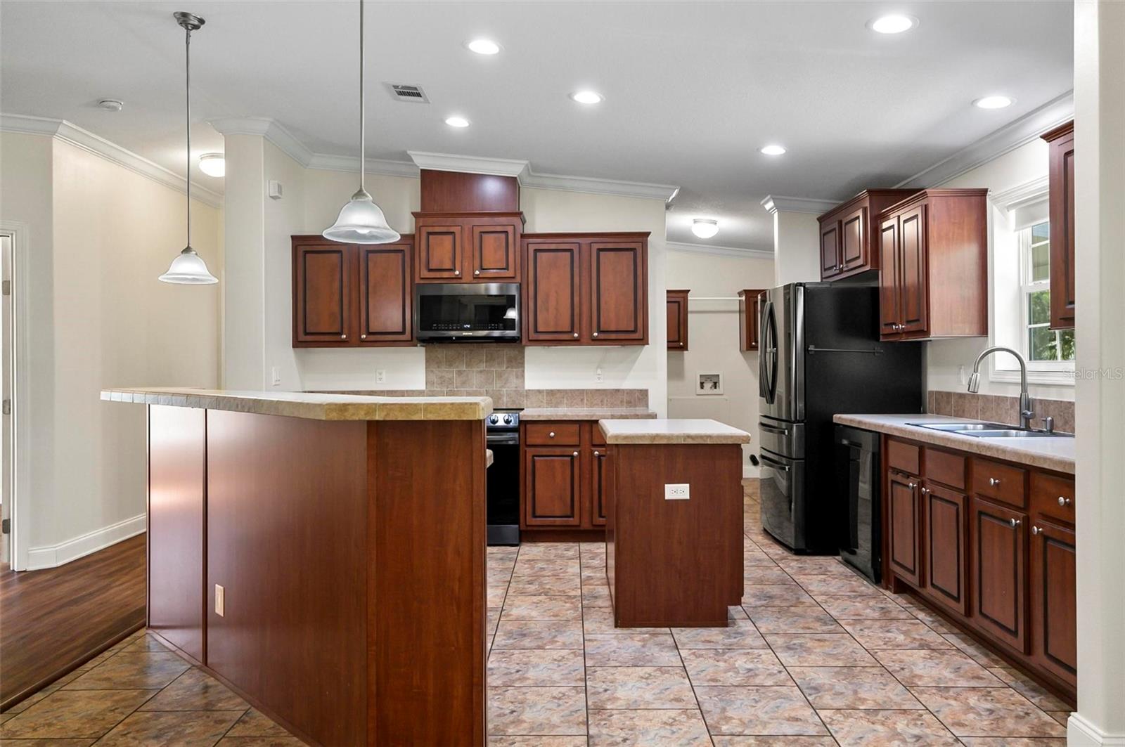 398 Old San Mateo Road