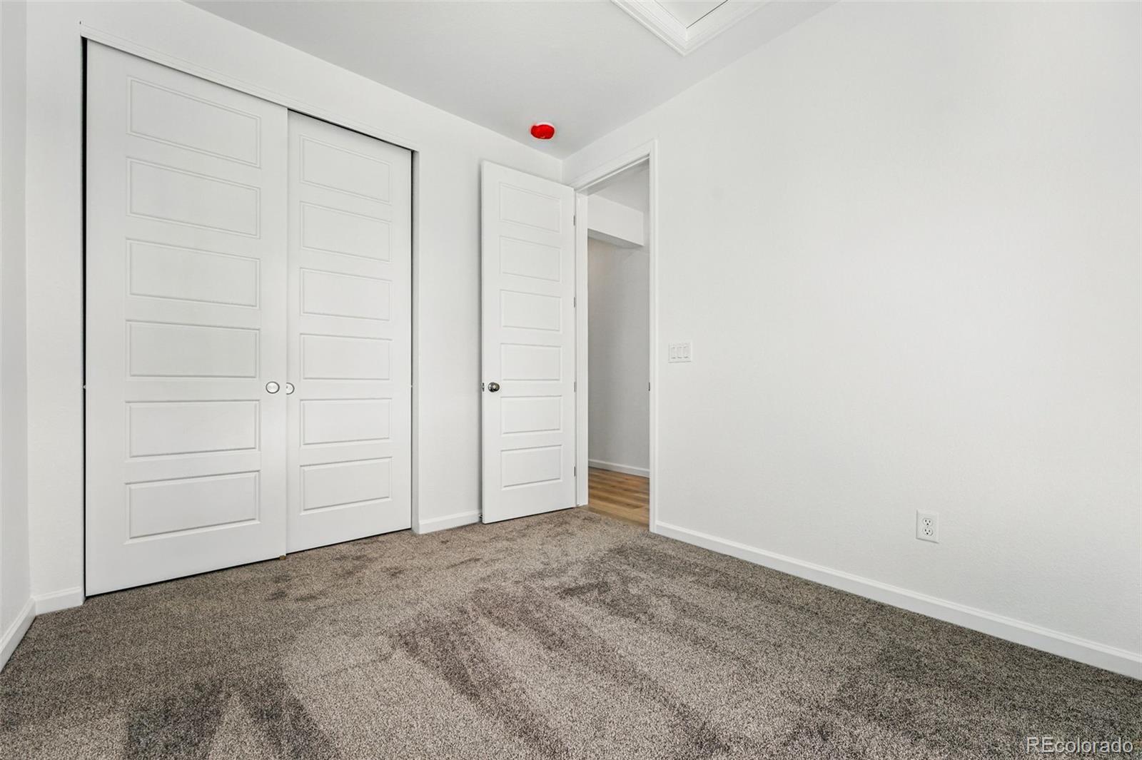 8816 Whiteclover Street