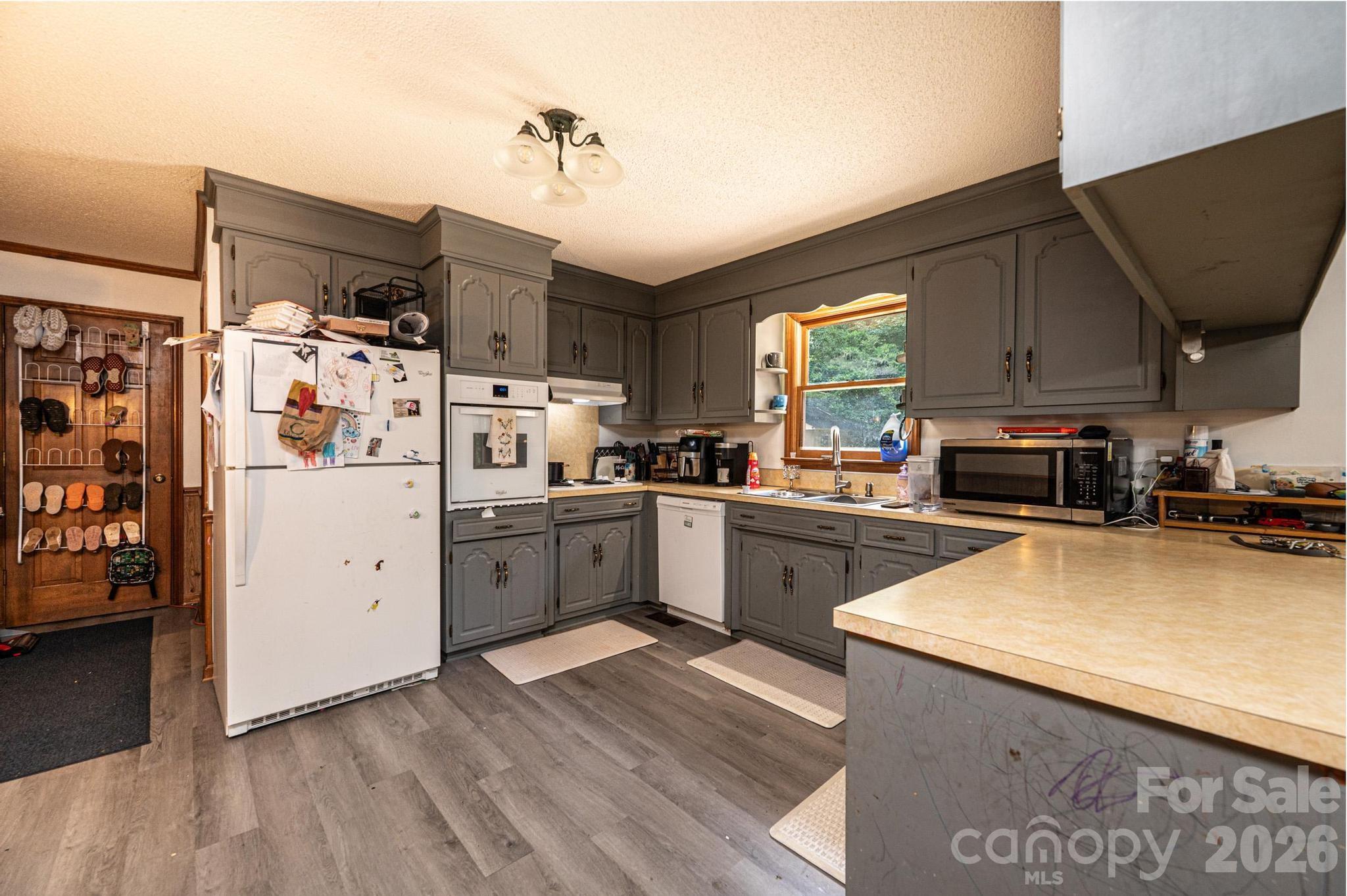 1113 Ponderosa Road