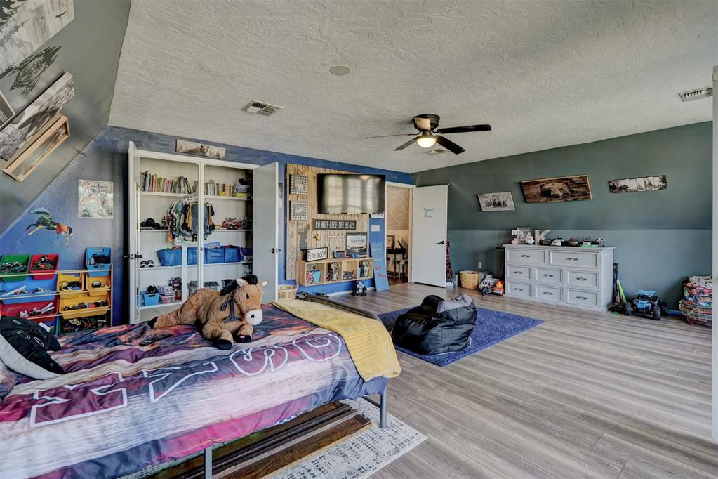 308 W Harper