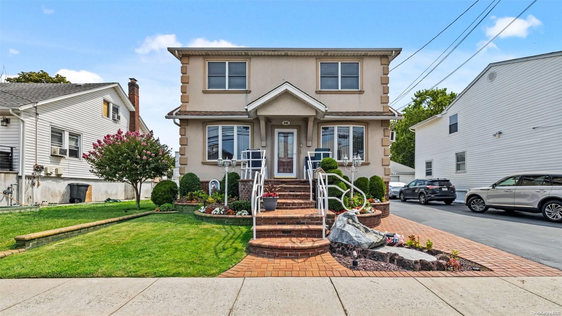 532 Cedarhurst Avenue