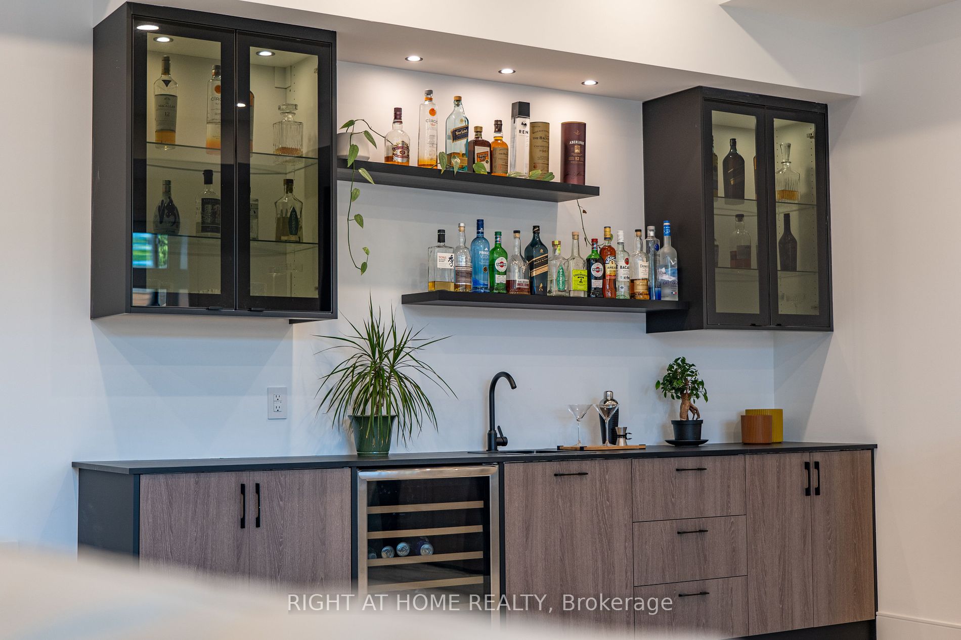 23 Chartwell Rd