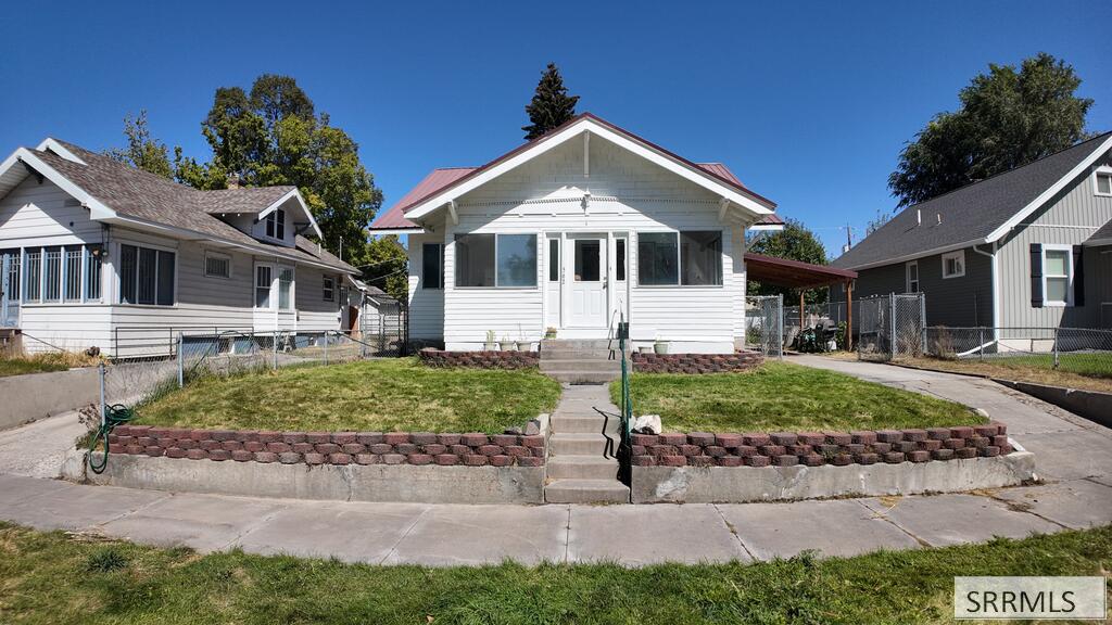 562 J Street