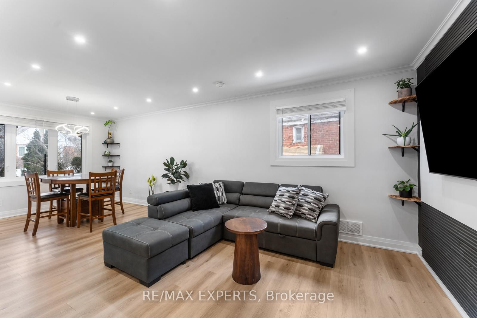 85 Tiago Ave