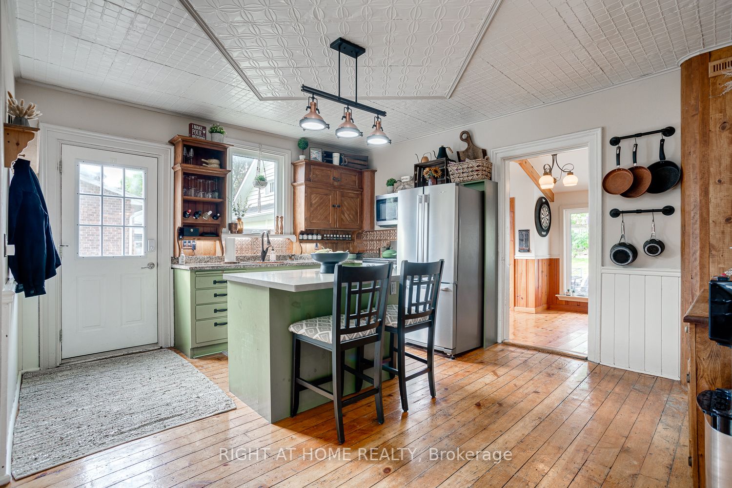 15474 Simcoe St
