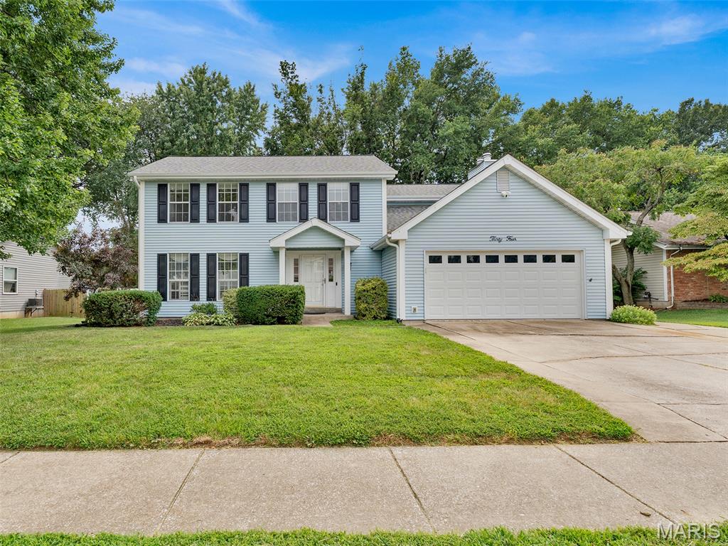 Welcome home!  This great two story home sits on a large, level lot in a wonderful neighborhood.  Step inside past the covered front porch and find a floor plan designed for effortless living. The heart of the home is undoubtedly the kitchen—a chef’s dream featuring a massive center island, an abundance of cabinetry for all your gadgets, and enough counter space to host the most ambitious holiday spreads. It flows seamlessly into the rest of the main level, where the rooms are notably spacious and filled with natural light. Like the kitchen and foyer, the family room has wood flooring, loads of windows, and a wood burning fireplace.  All of the carpet on the main and upper level of this home is BRAND NEW!  Upstairs, the four bedrooms provide plenty of room to spread out, including a huge primary suite that serves as a true retreat, with wood burning fireplace. Outside, the fenced backyard is a blank canvas ready for summer gatherings, gardening, or simply enjoying the fresh air. Located in a great school district near shopping, restaurants, and parks, with quick access to major highways.  See additional details under the photos. This is the kind of home where you don't have to compromise on size or location. Come and see for yourself the many fabulous attributes of 34 Shadow Creek!