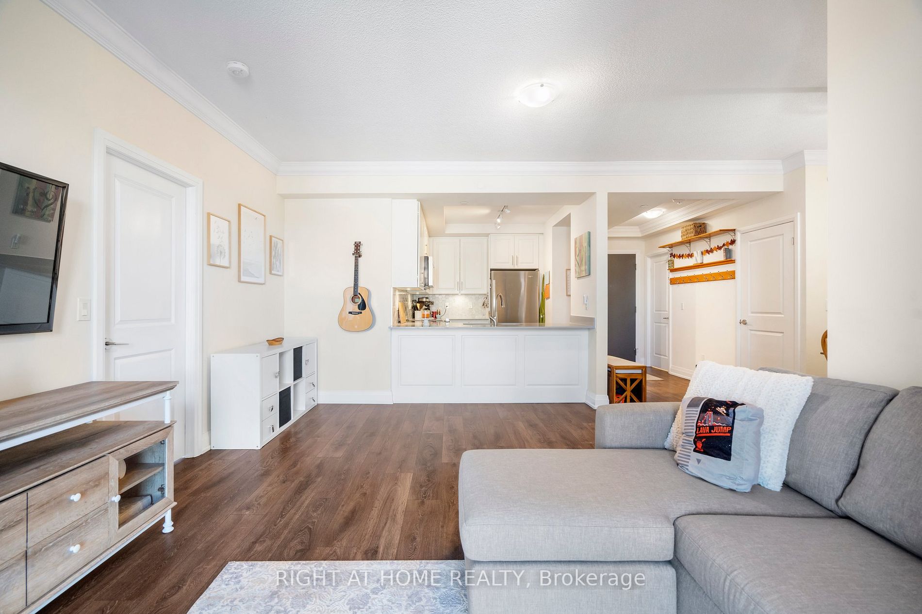 25 Baker Hill Blvd 408