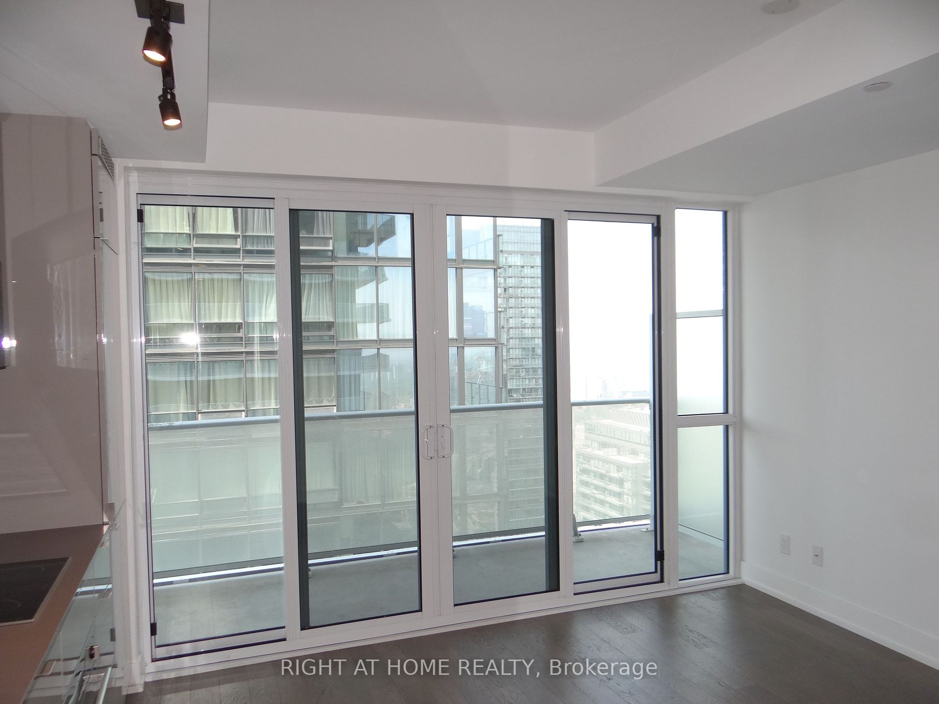 7 Grenville St 4602