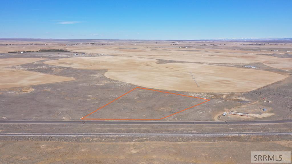 1242 W Taber Road