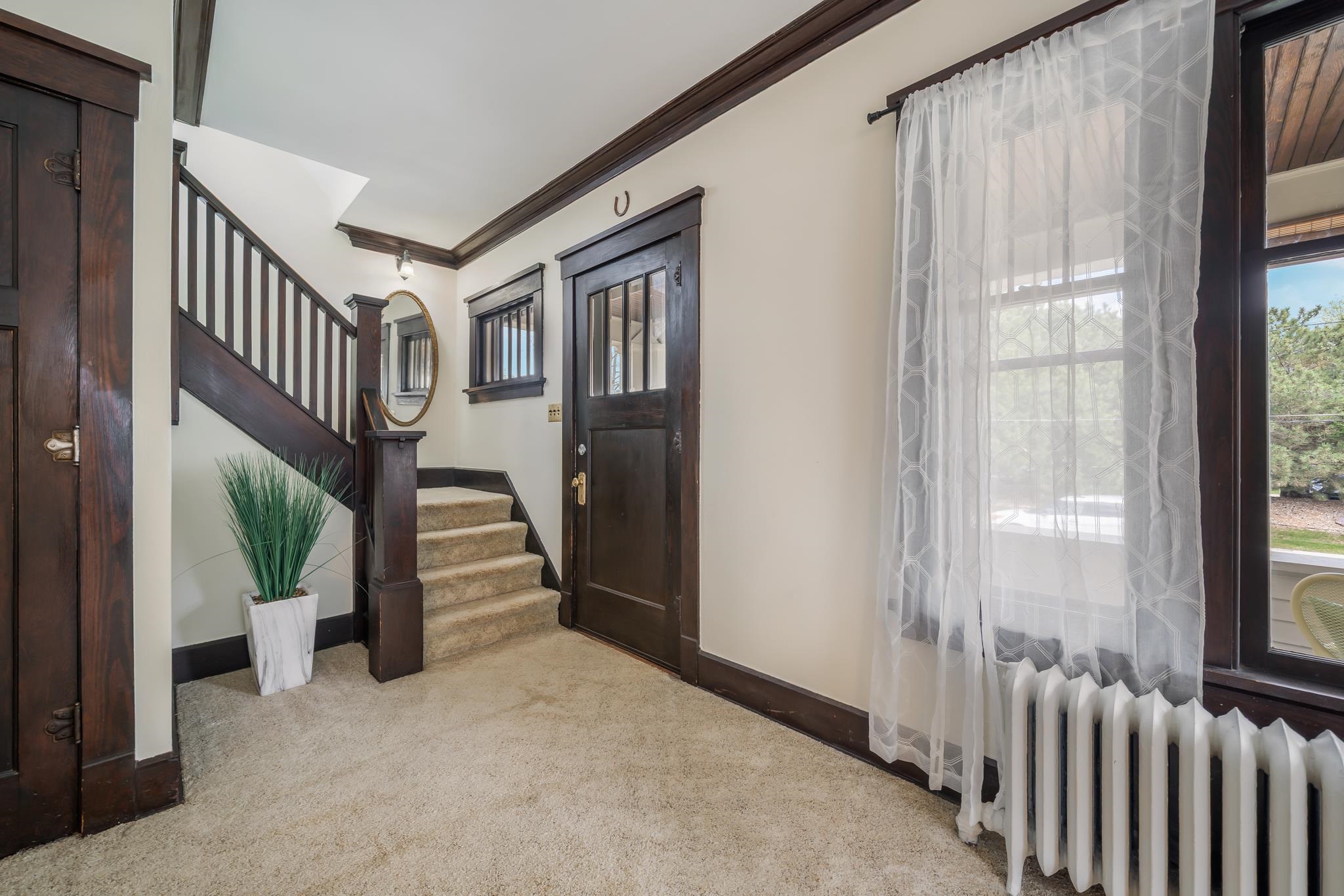 30 Oaklawn Avenue