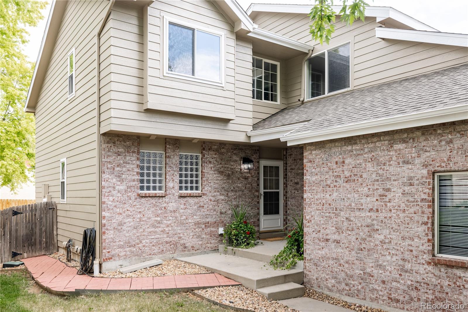 323 W 114th Way