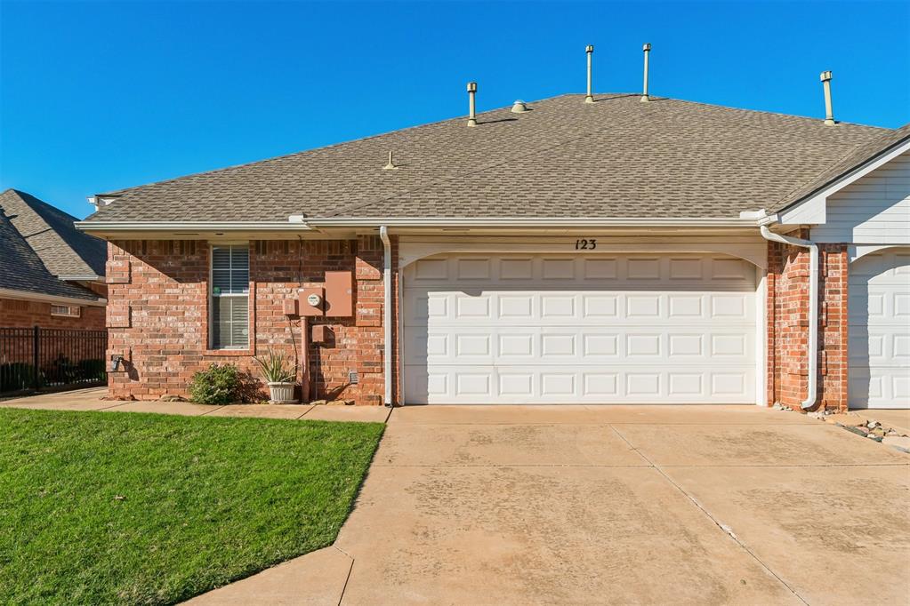Beautifully updated half duplex in a gated community! This 2-bedroom home with a dedicated study features an open, spacious floor plan with new flooring, countertops, backsplash, and fresh paint throughout. Enjoy low-maintenance living with yard care and select exterior maintenance included. A wonderful combination of comfort, style, and convenience!