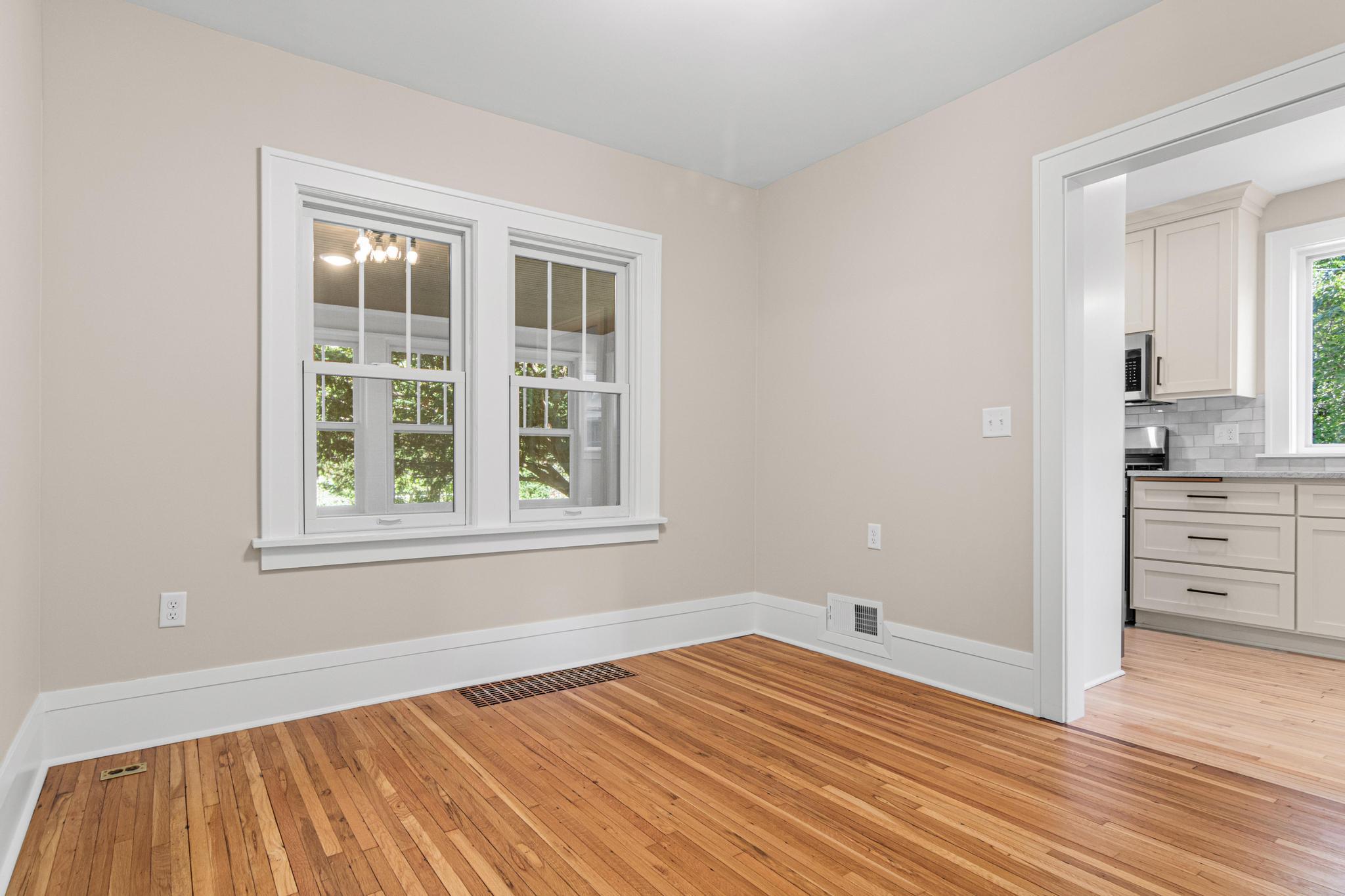 902 Hunt Place