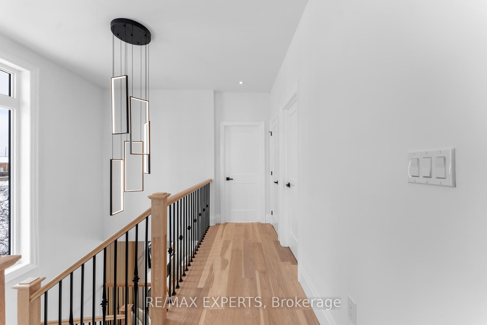 71 Hawkview Blvd