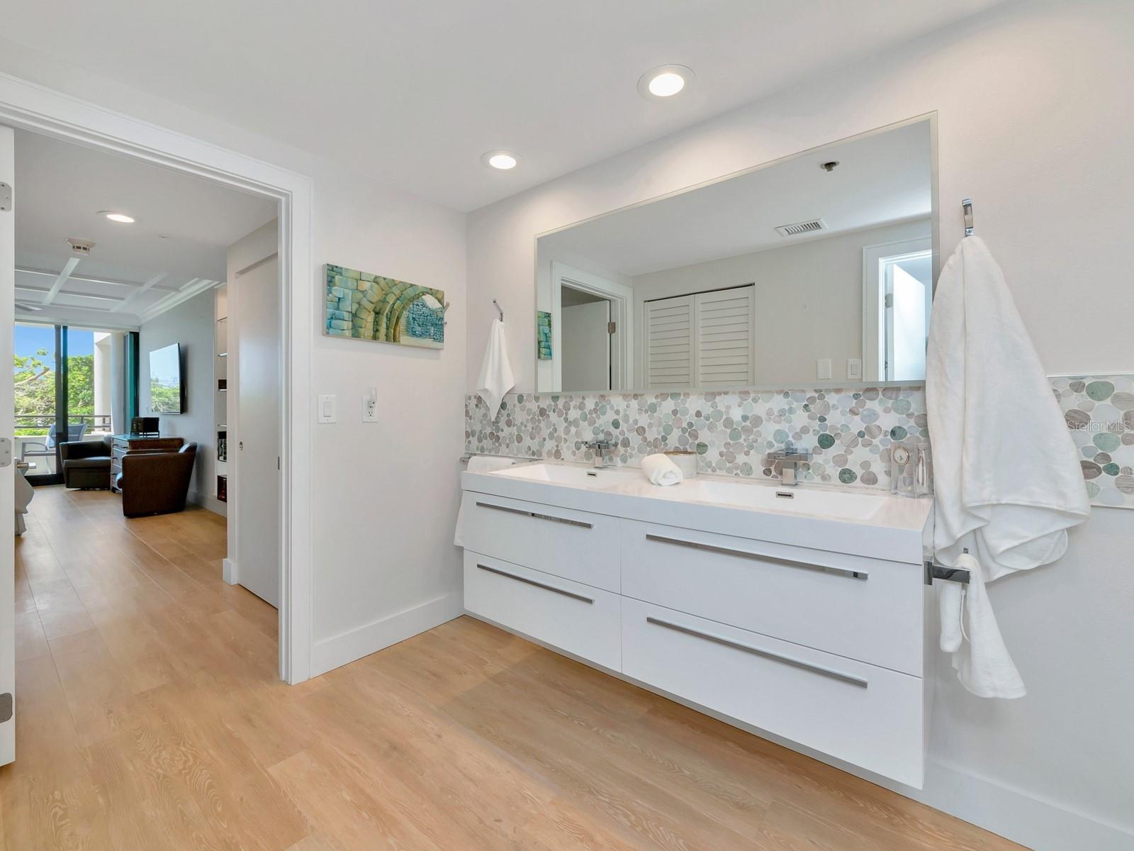 1255 N Gulfstream Avenue 204