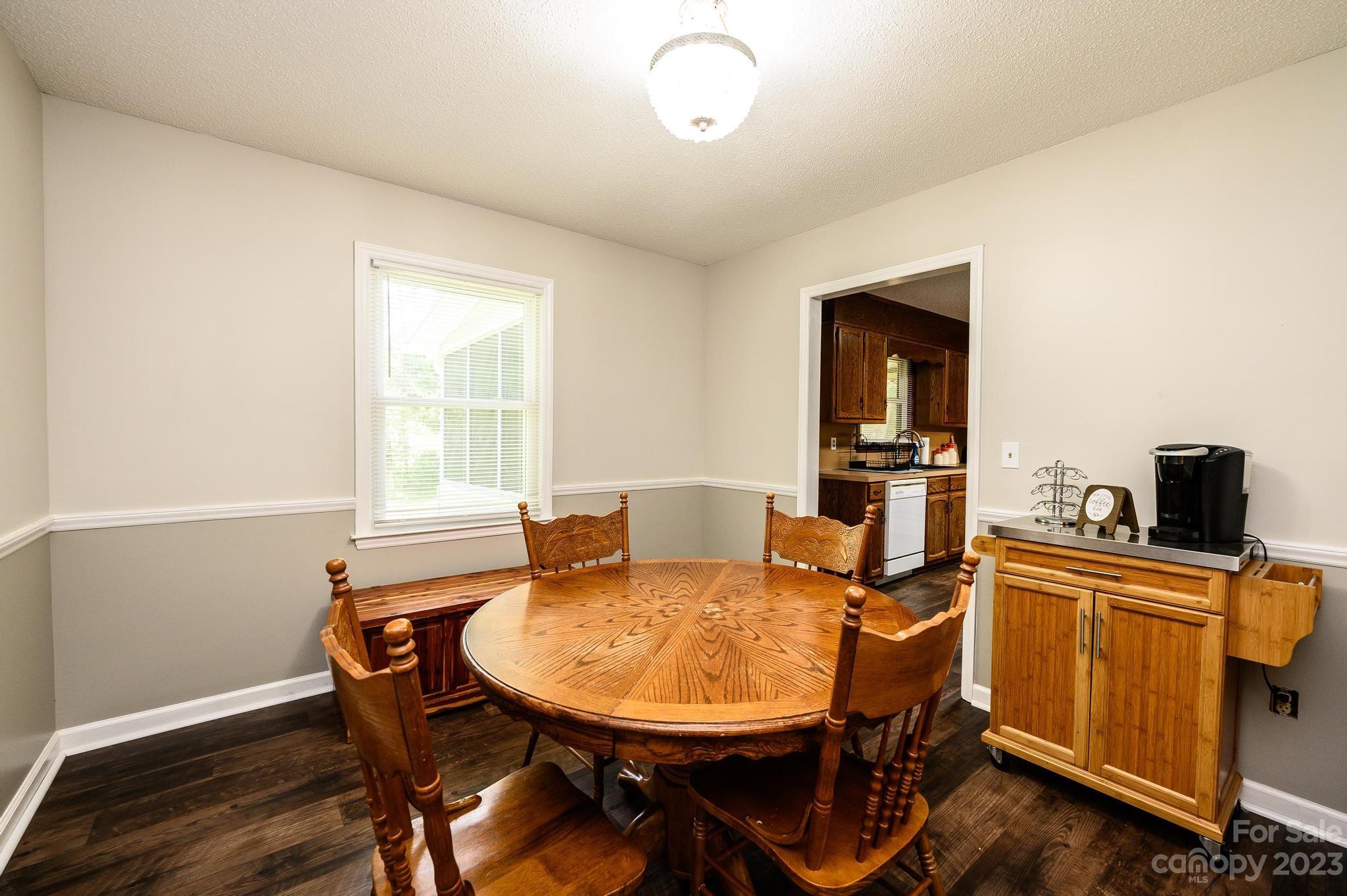 117 Windy Oaks Court