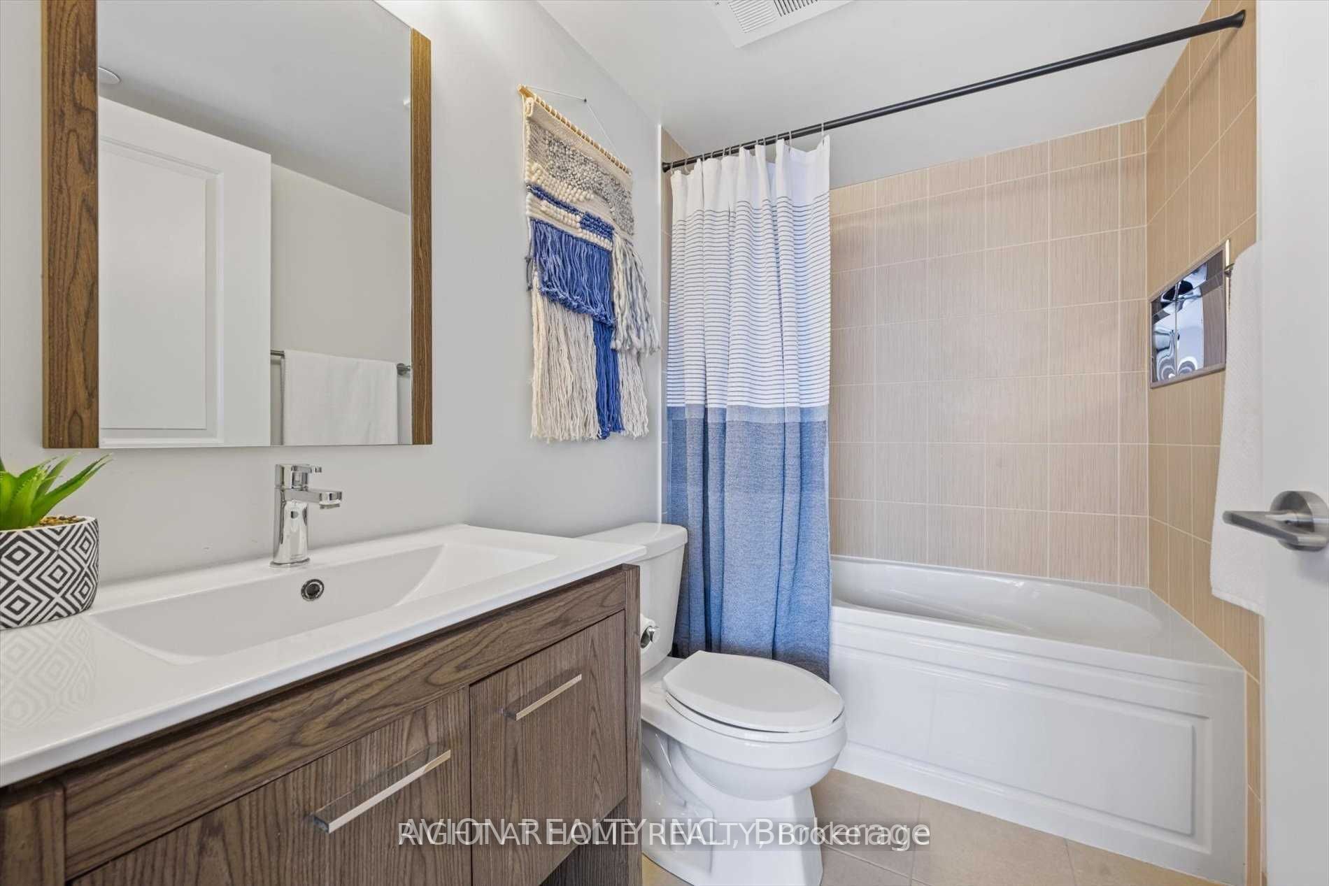 30 Meadowglen Pl 2102