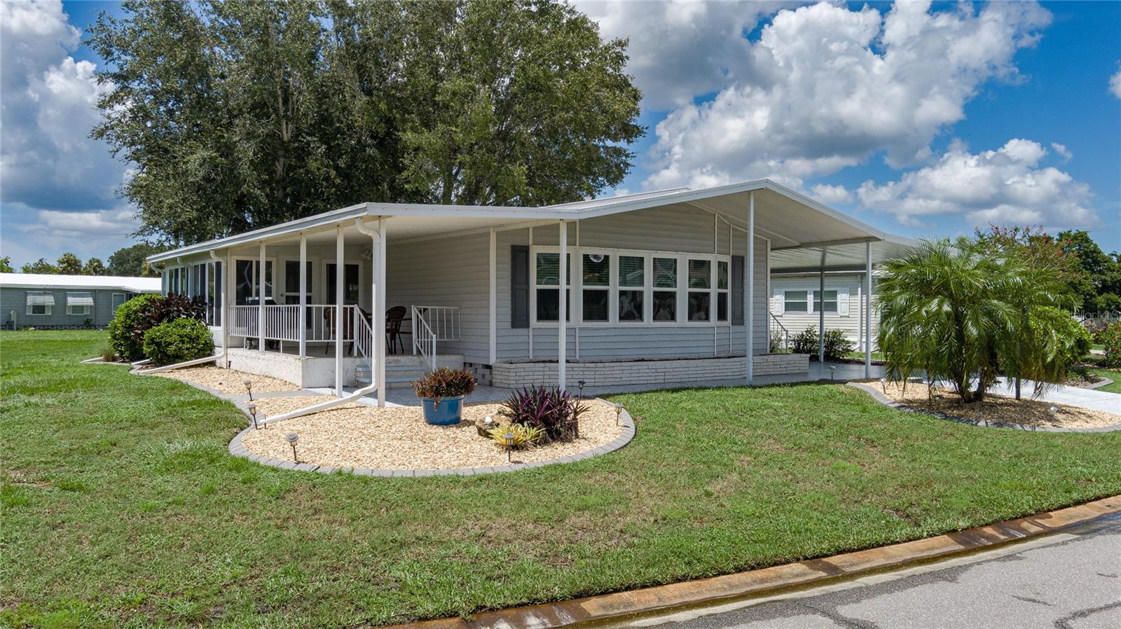 8425 Castle Garden Road