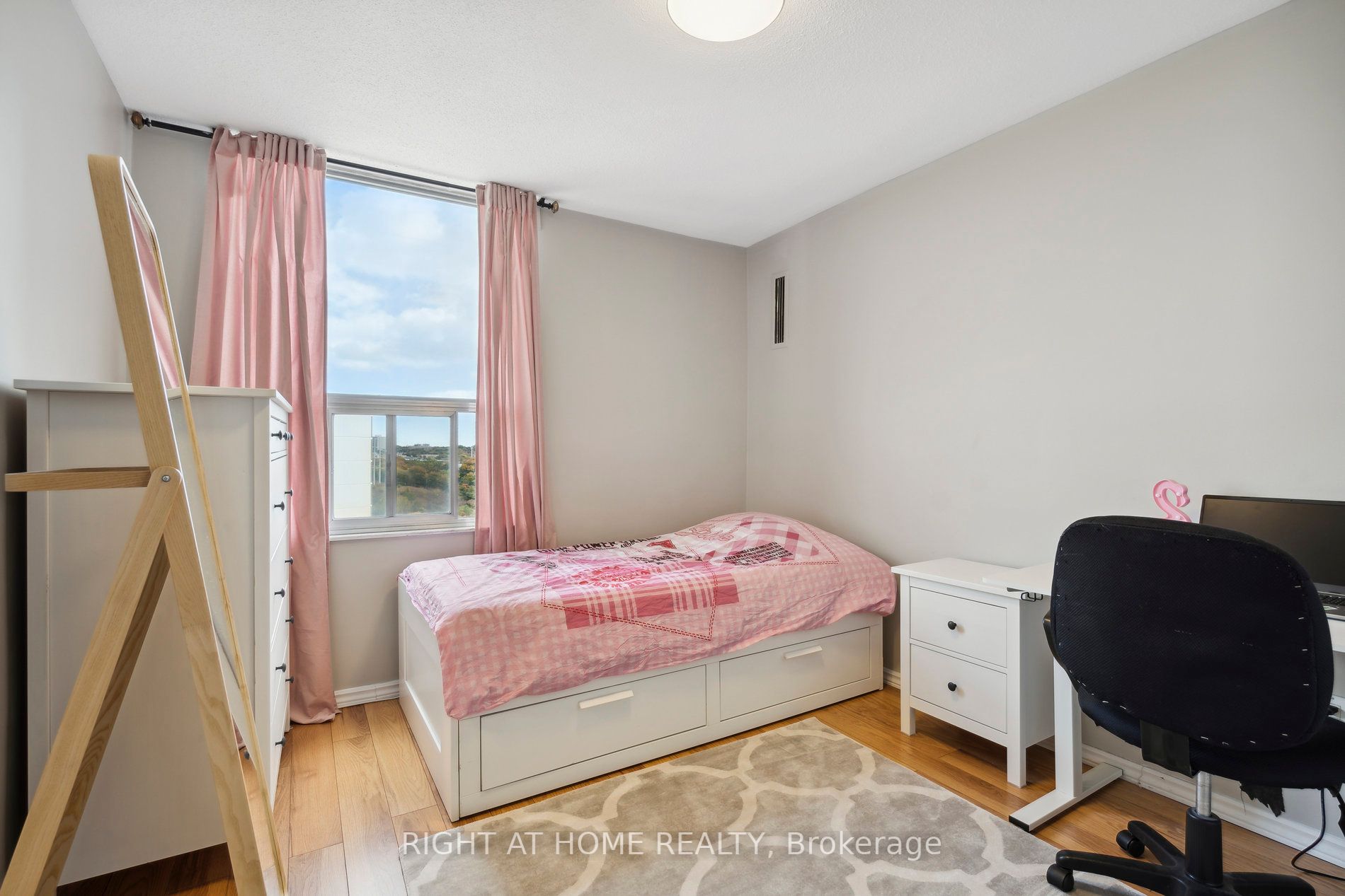 10 Edgecliff Gfwy 1814