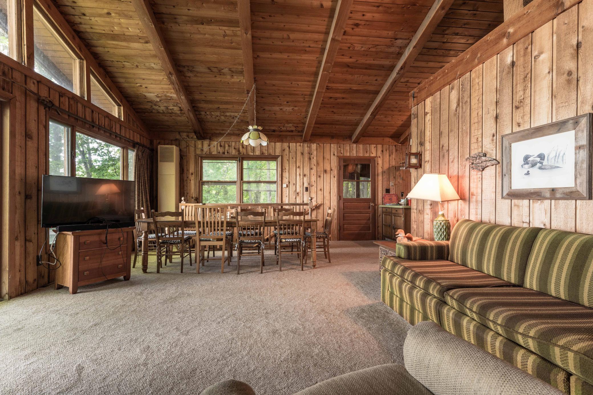 39060 Peninsula Lane