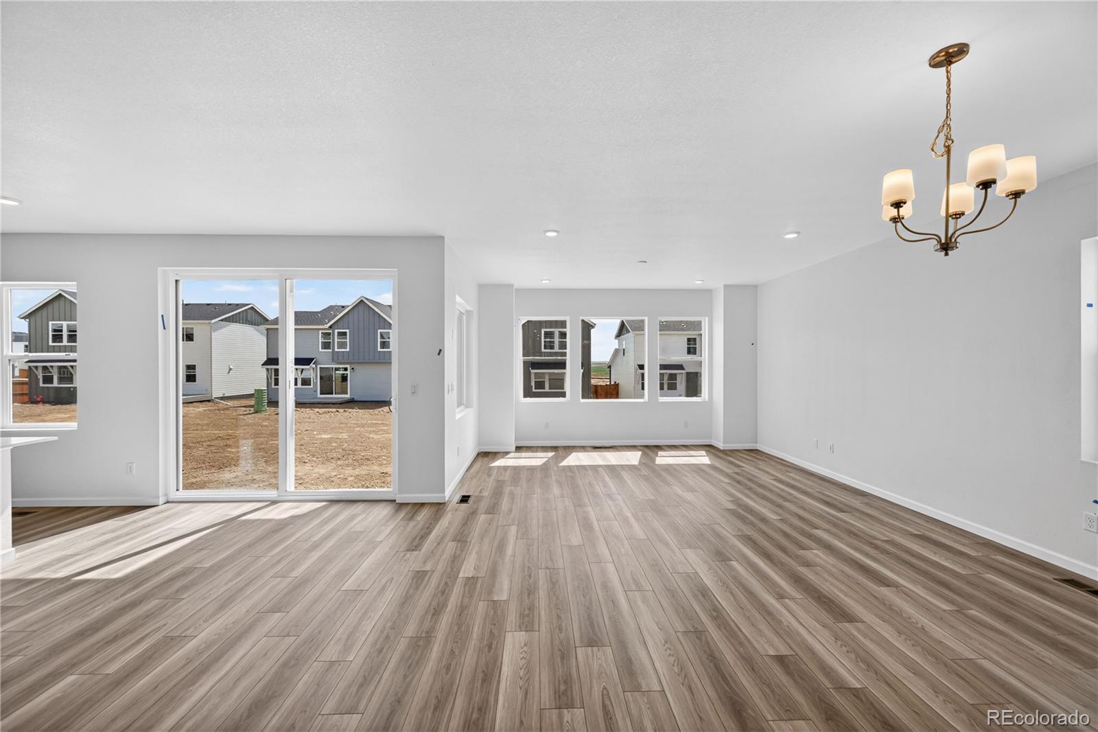 28430 E 4th Place