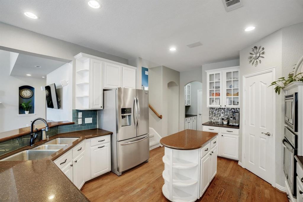 3808 Glenshannon Lane