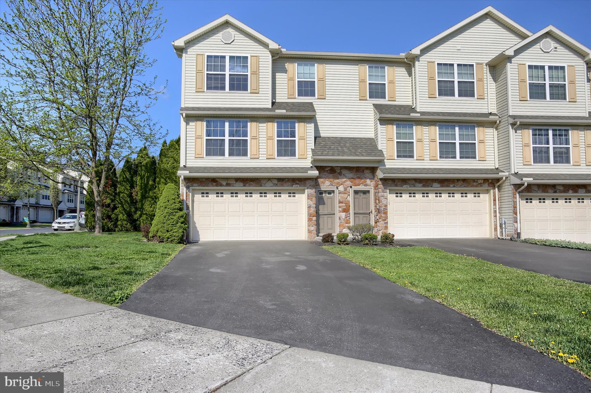 154 Mapleton Blvd  