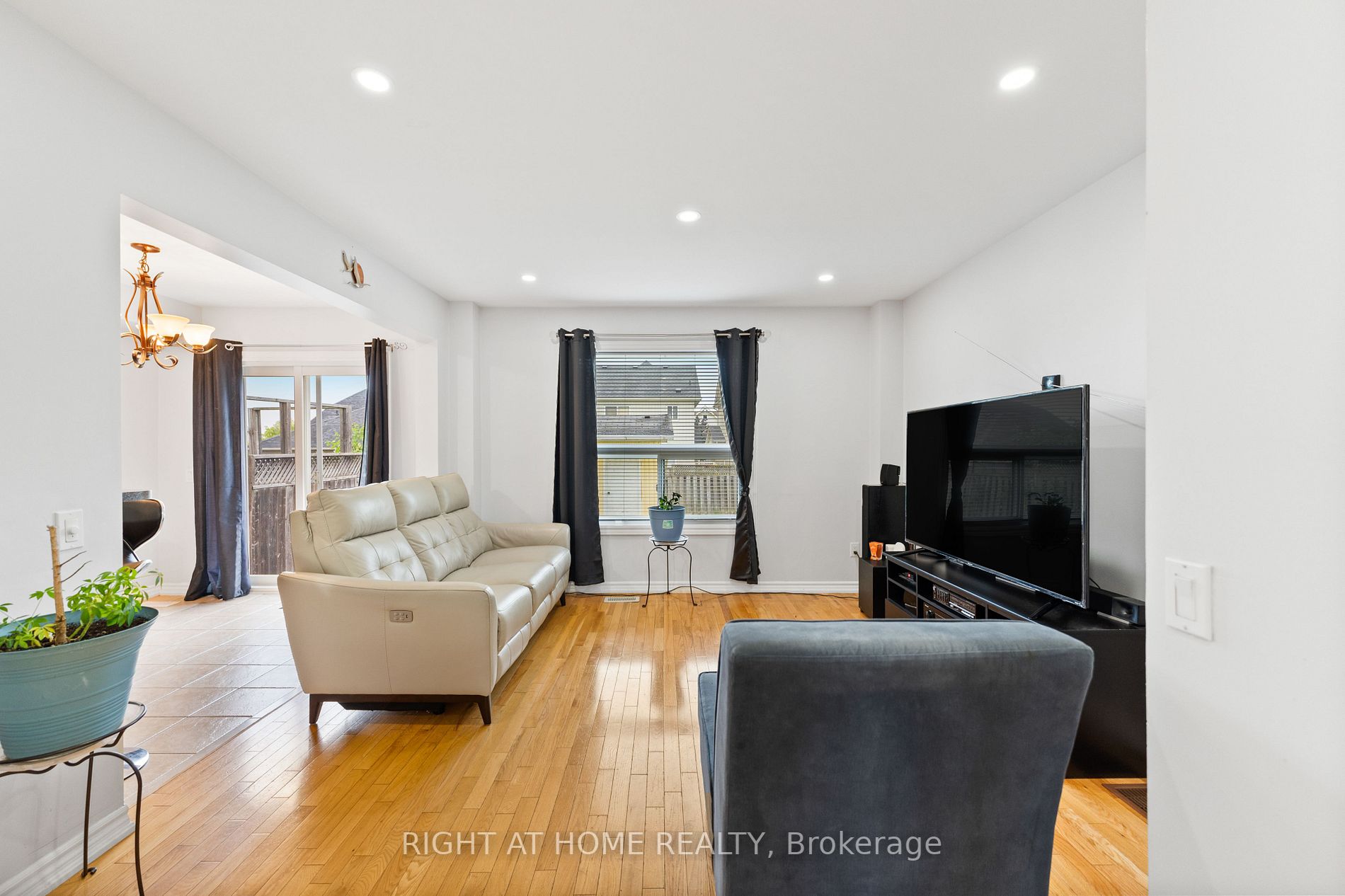 113 Marion St