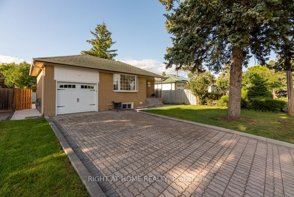 343 Boisdale Ave