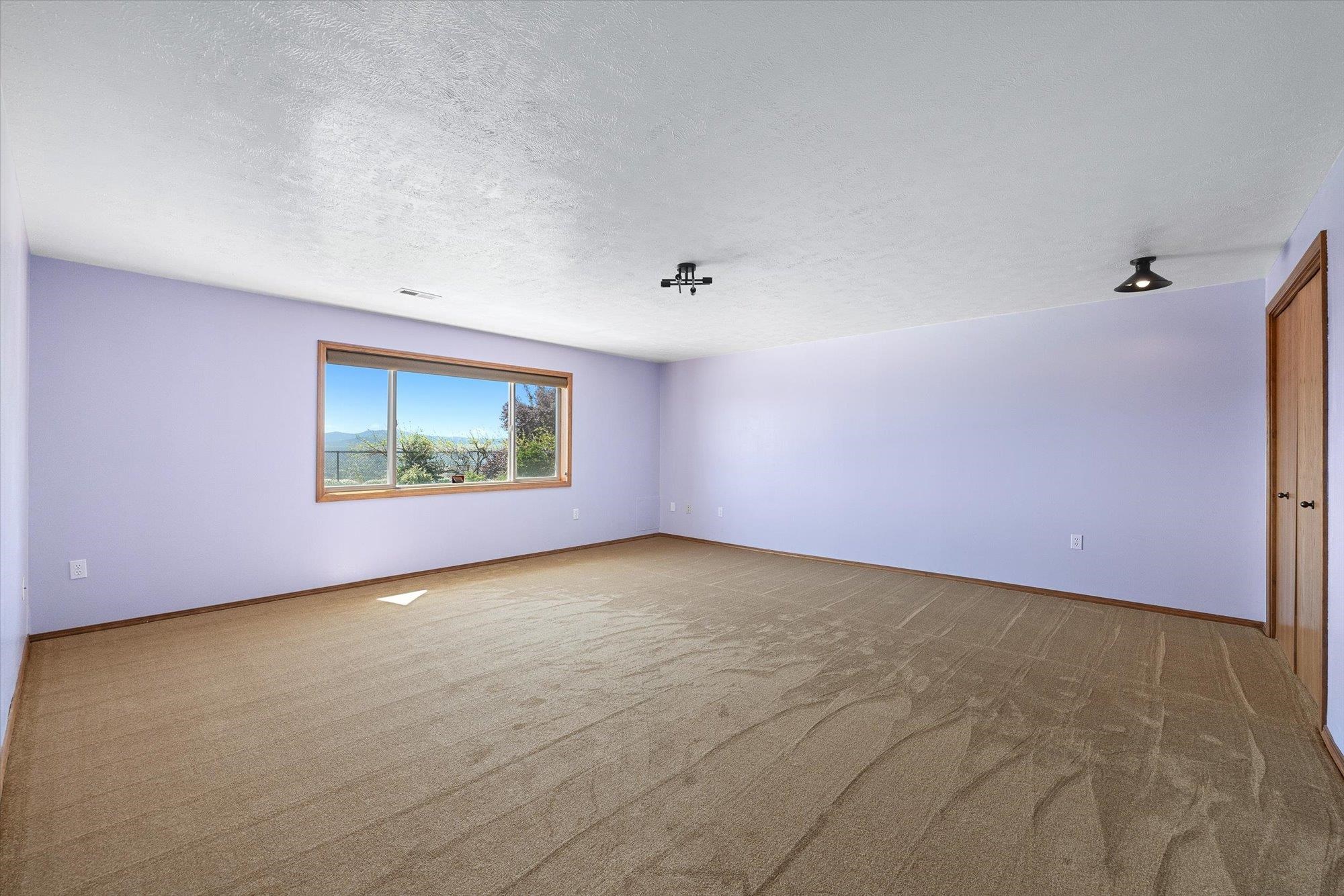 8720 E Woodland Park Dr