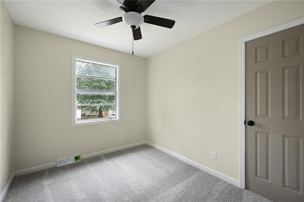 8032 Ne San Rafael Drive