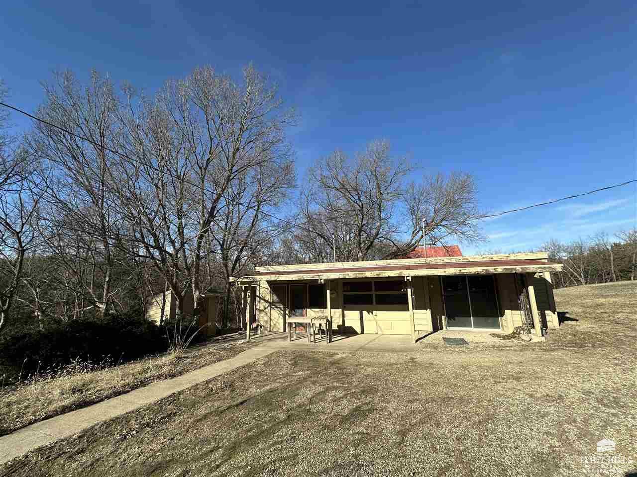 7100 Tuttle Creek Boulevard