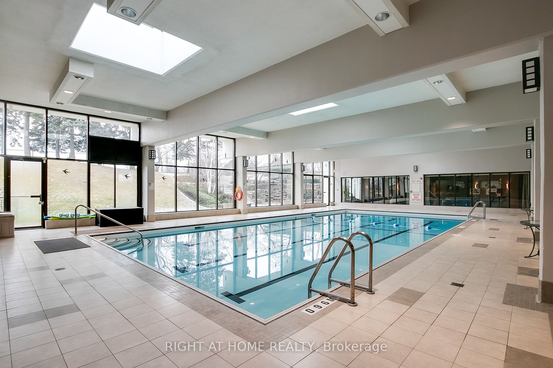 1555 E Finch Ave 2401
