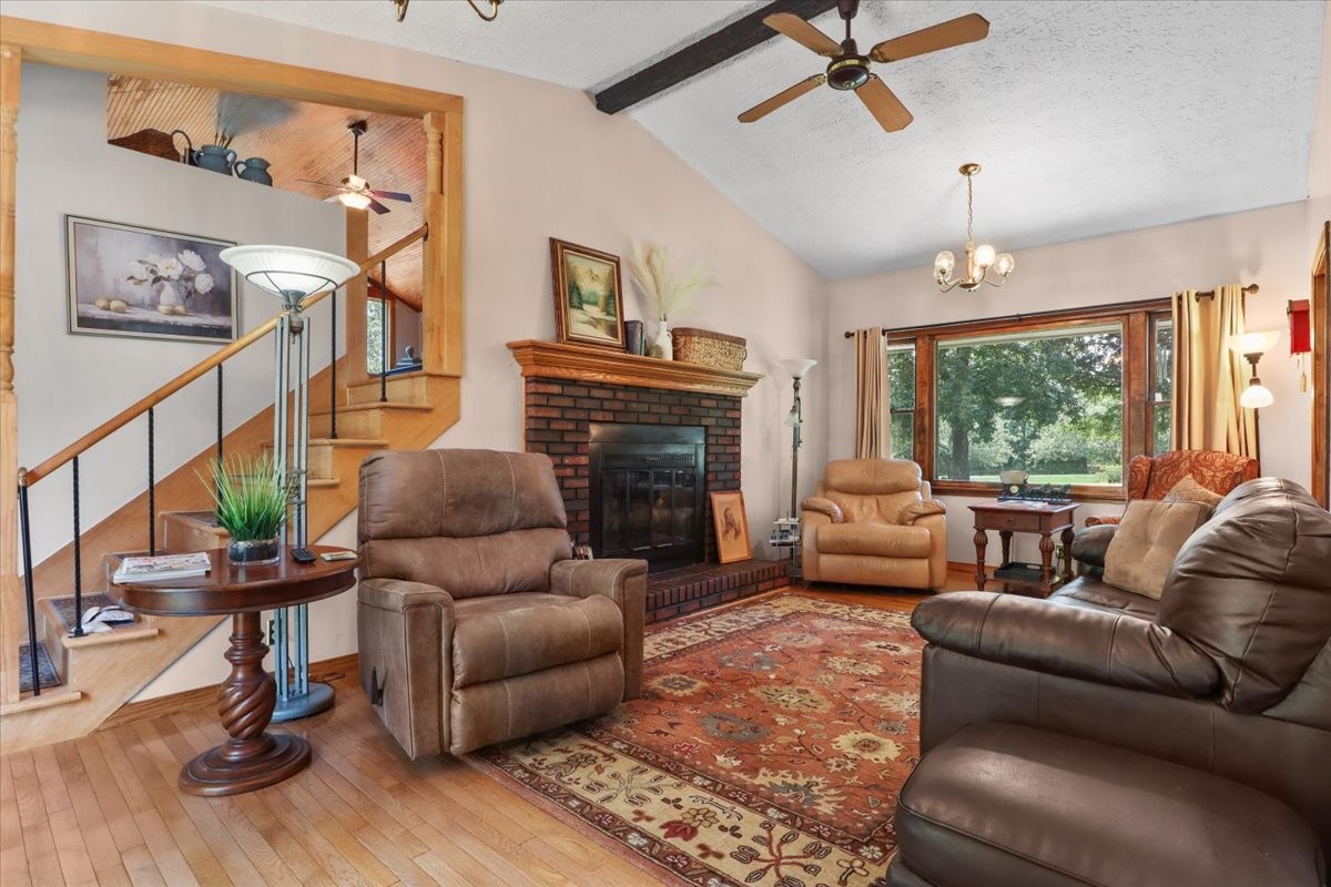 3438 Highway 13 N