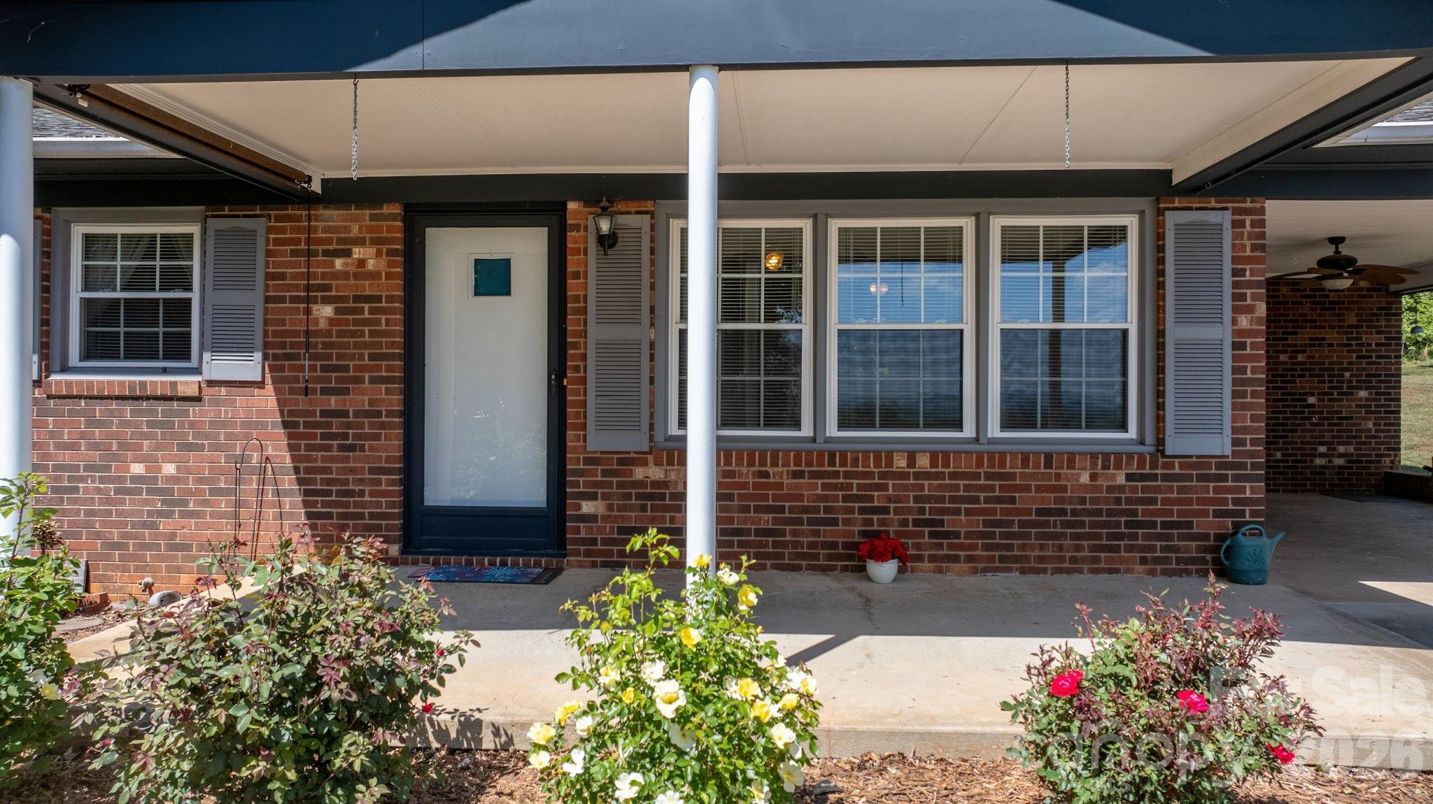 1109 Windsong Circle