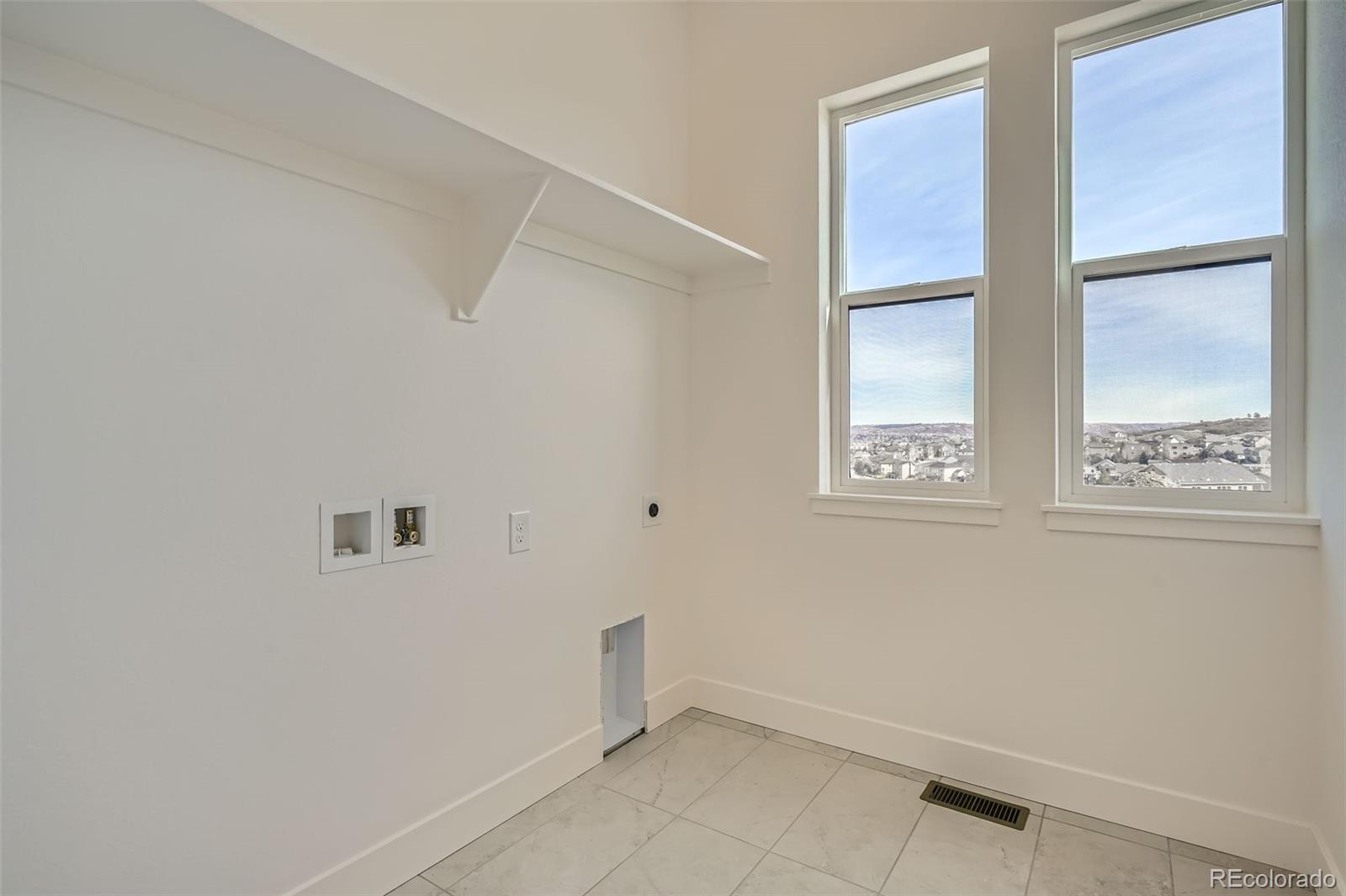 1785 Grayside Circle