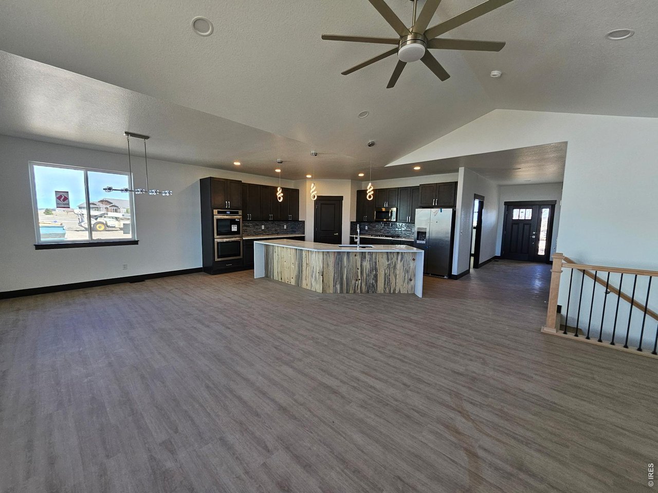 16505 Fairbanks Ct N