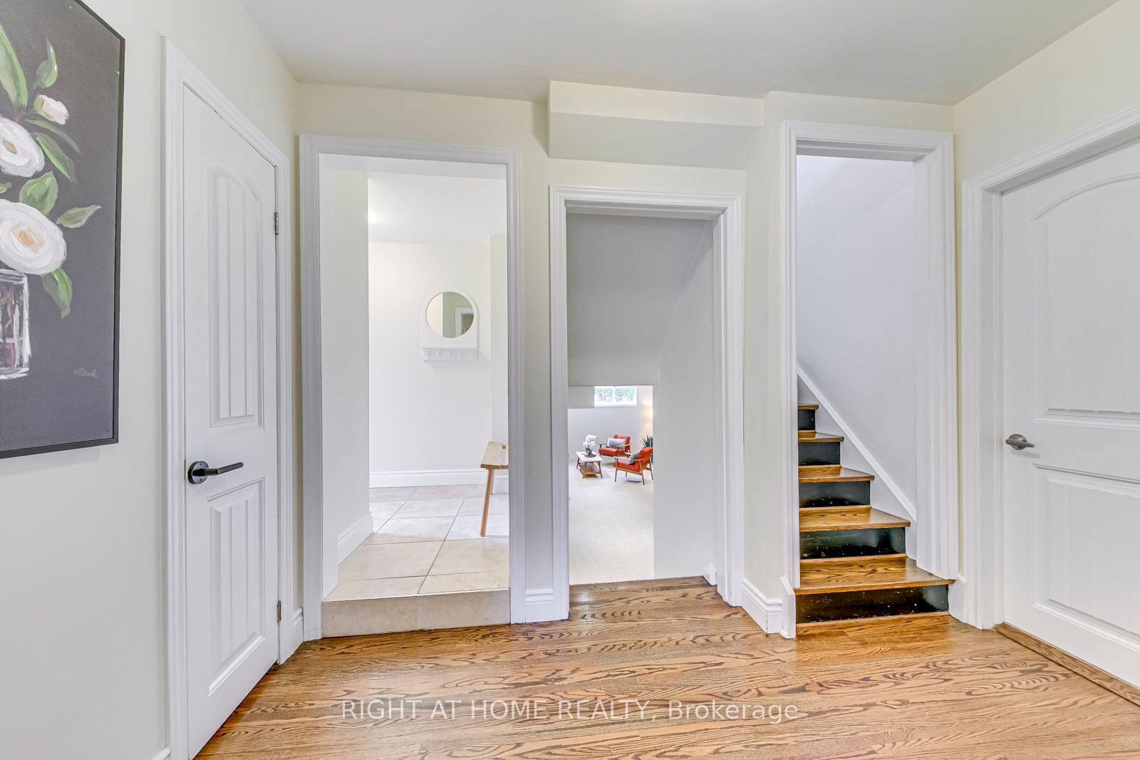 1306 Napier Cres
