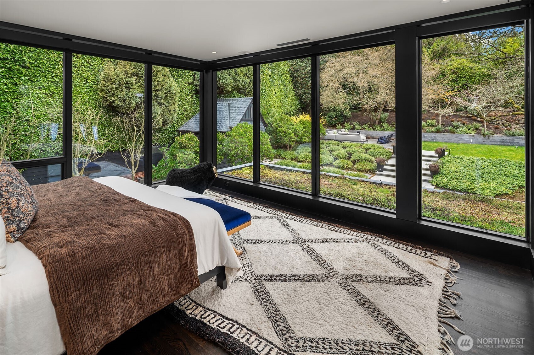 1626 Federal Avenue E