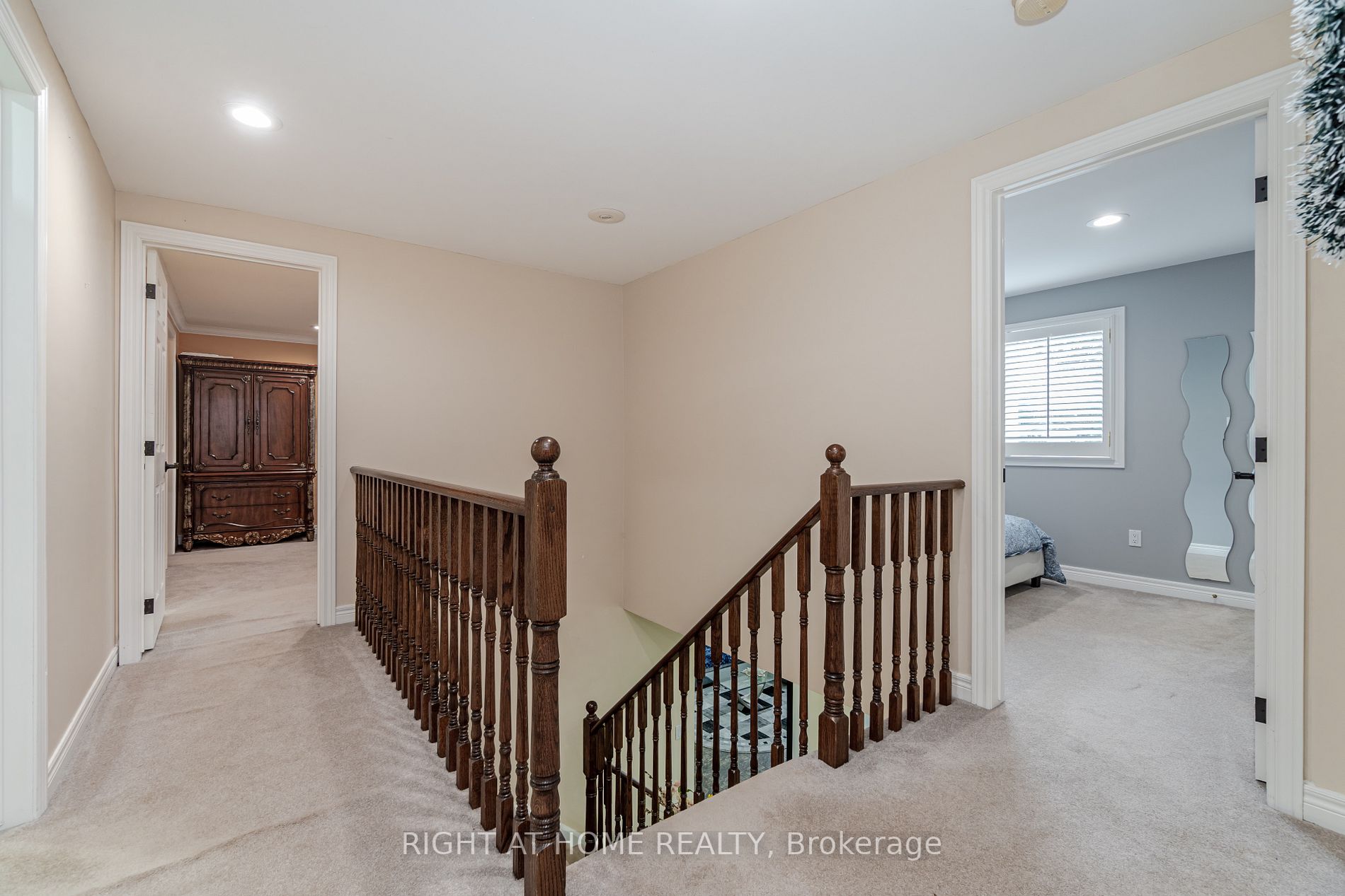 888 Kowal Dr