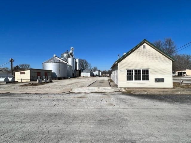 400 W Main Street