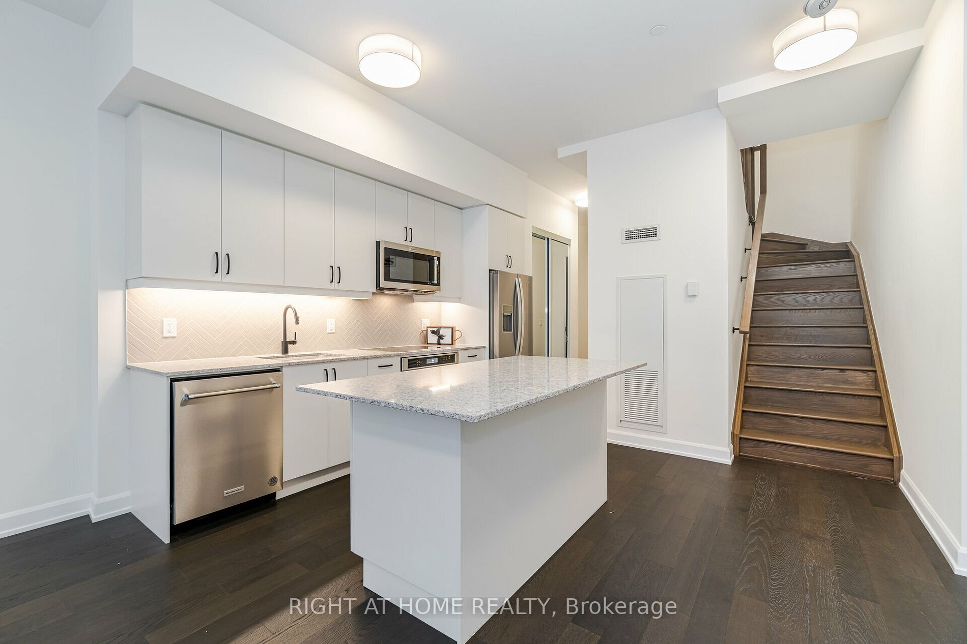 3200 E William Coltson Ave 117
