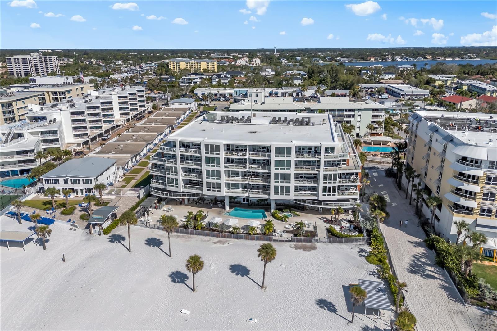 1035 Seaside Drive, Sarasota, FL