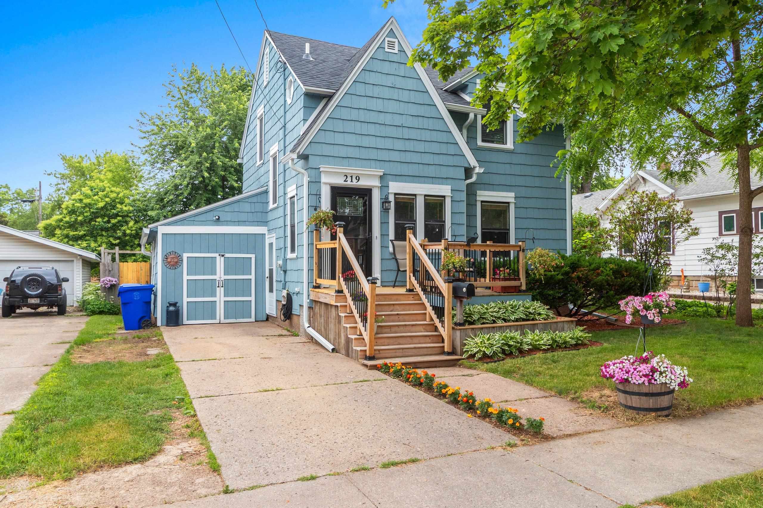 219 E Hancock Street