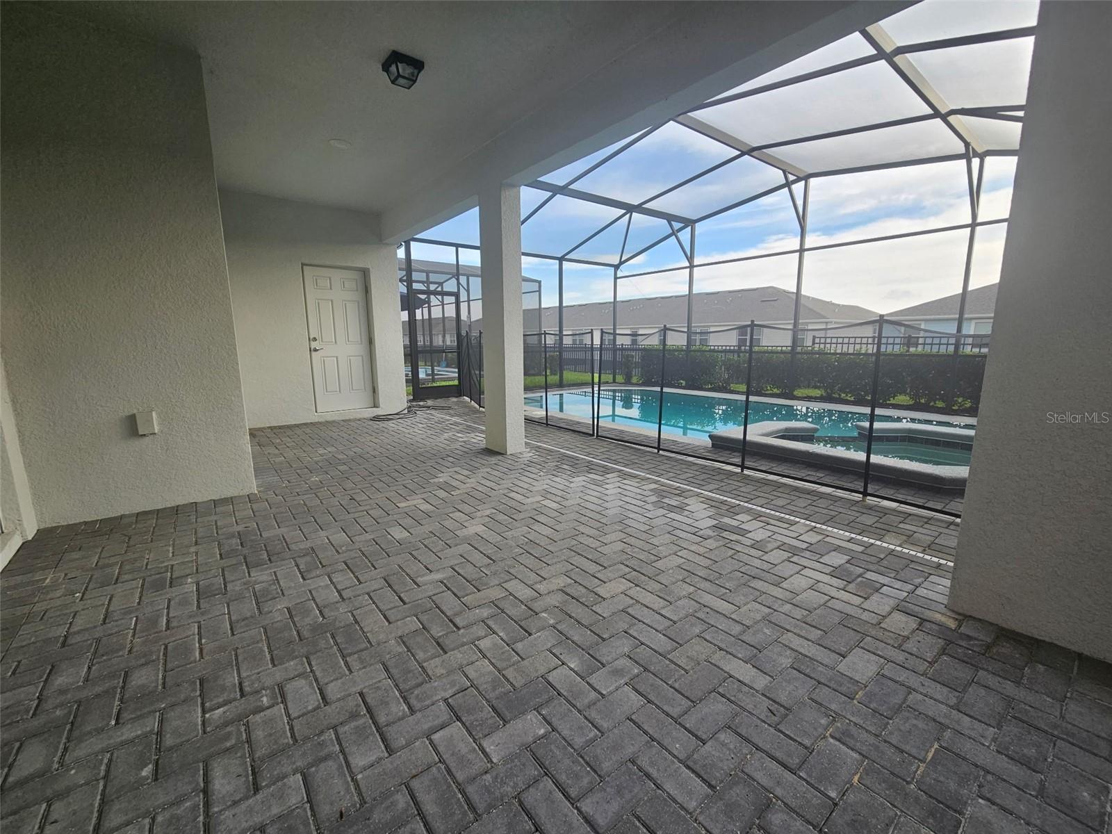 3273 Lilac Way