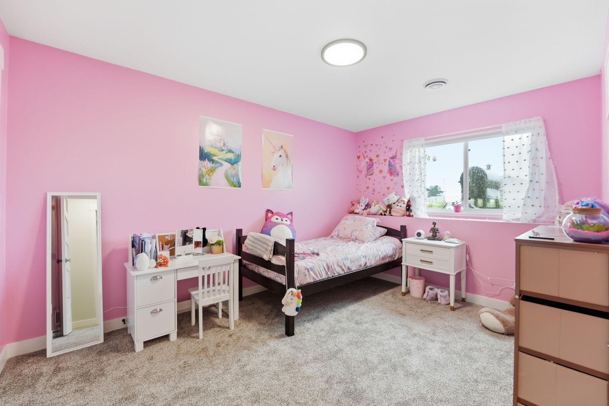 1013 26th Street Loop N
