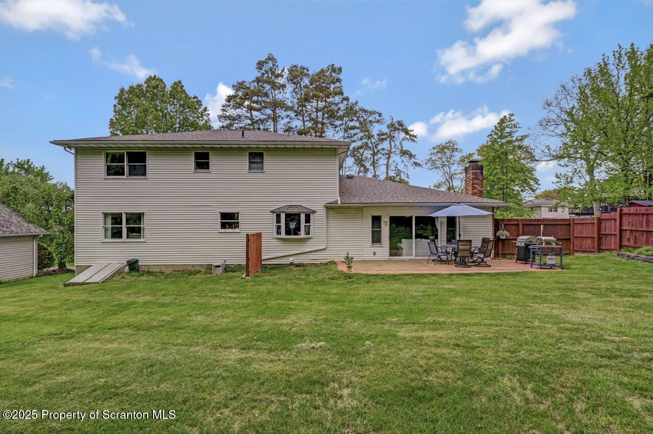 1001 Woodland Way